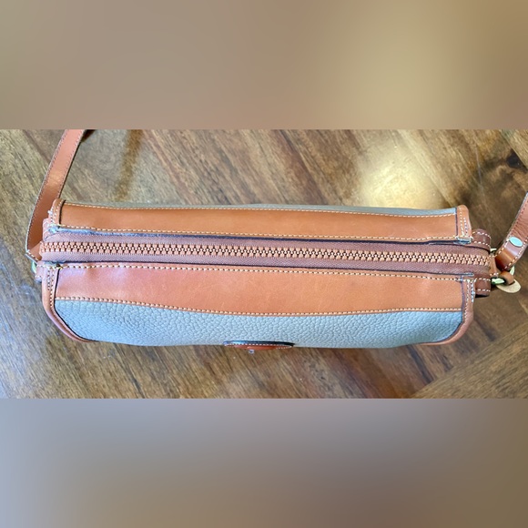 Vintage Dooney & Bourke USA All Weather Leather Crossbody and Coin Purse - Picture 7 of 16